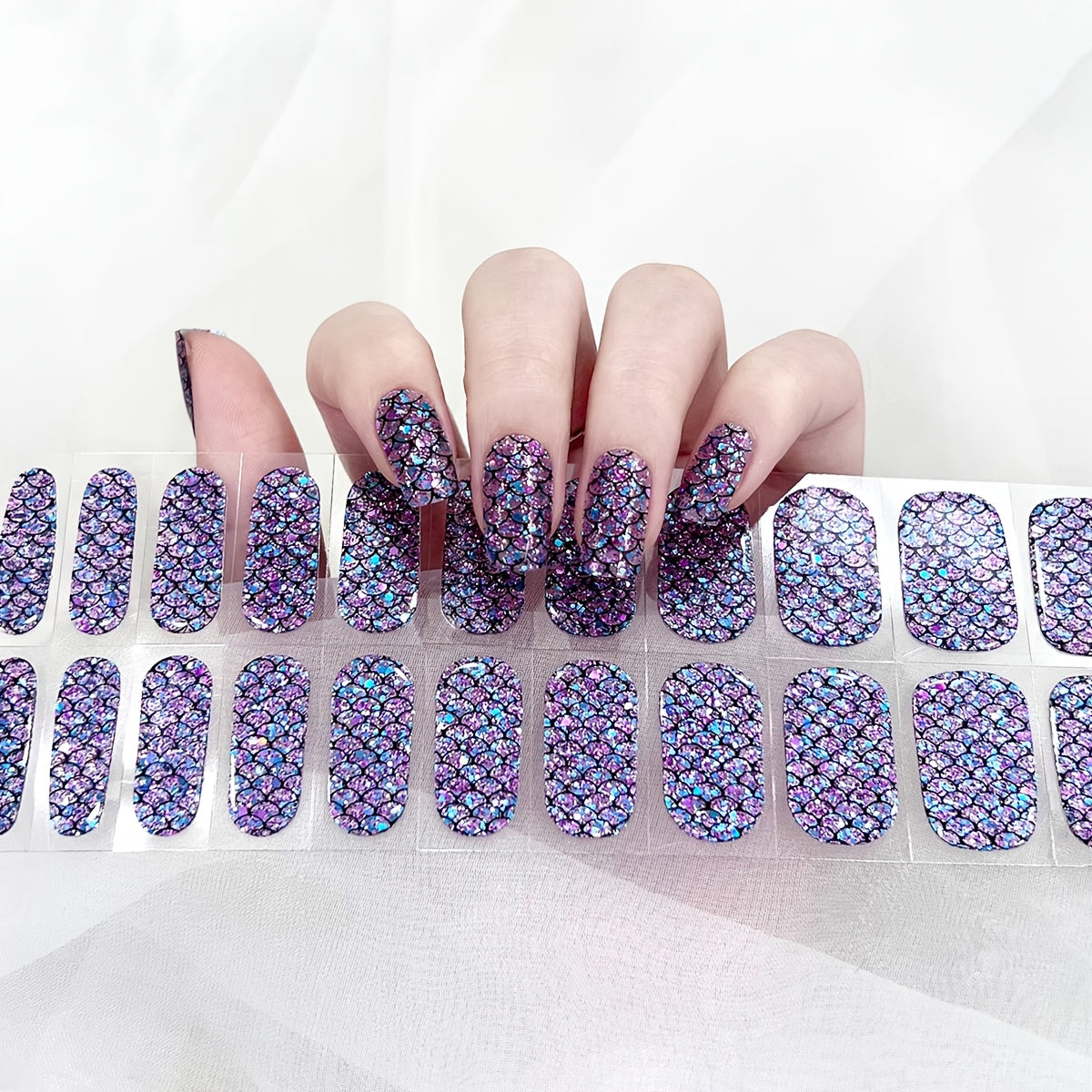 1 Set Blue Purple Geometric Scale Texture Nail Decals, Self-Adhesive Resin Nail Art Decals with Sparkle Accents, Cartoon Theme, Oval Shape, Shiny Finish, Plastic Surface Compatible, Non-Scented, Disposable Use, with Nail File for No UV Light Required